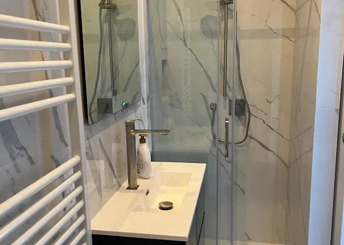 Гостевой дом Sea Breeze Ливорно